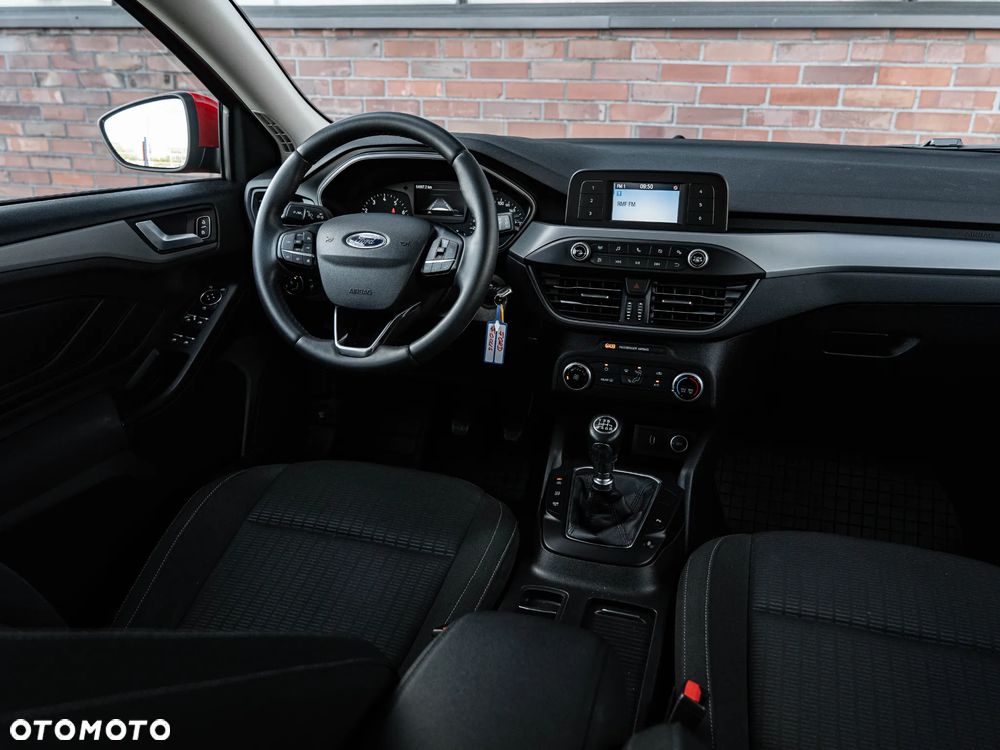 Ford Focus 1.0 EcoBoost Active Business - 29