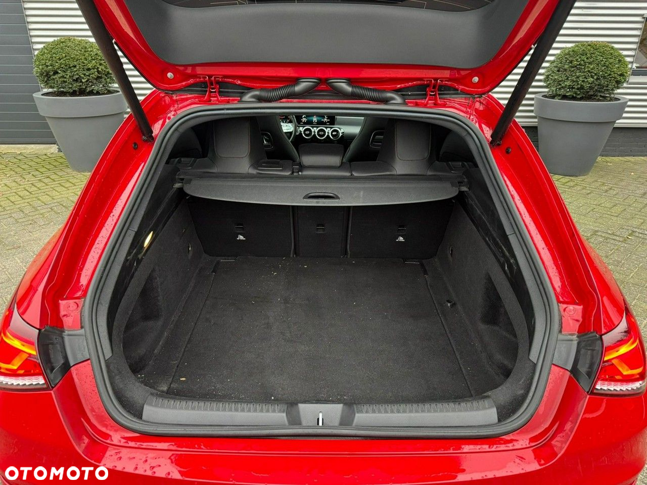 Mercedes-Benz CLA - 12