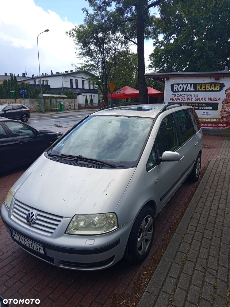 Volkswagen Sharan - 1