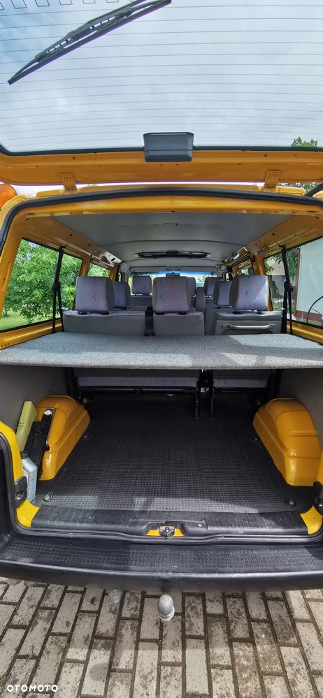 Volkswagen Transporter - 22