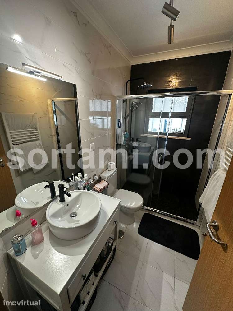 Apartamento T2 Venda em Faro (Sé e São Pedro),Faro - Grande imagem: 2/6