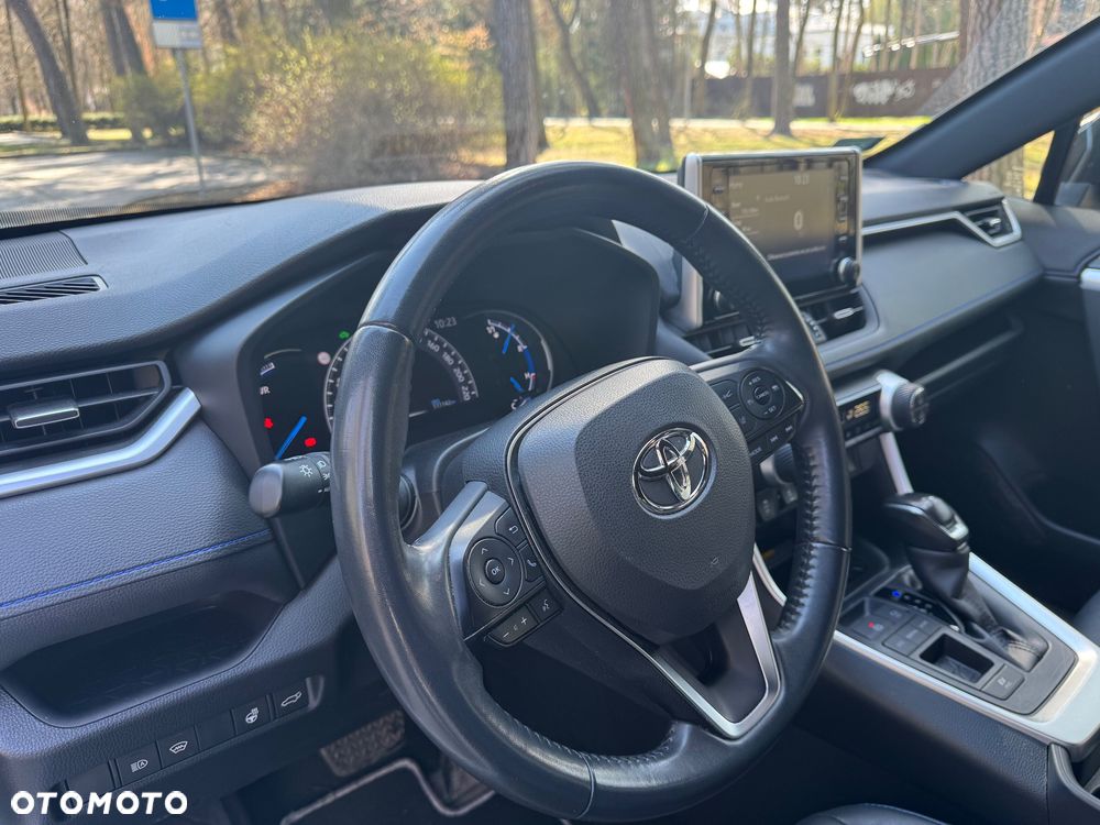 Toyota RAV4 - 23