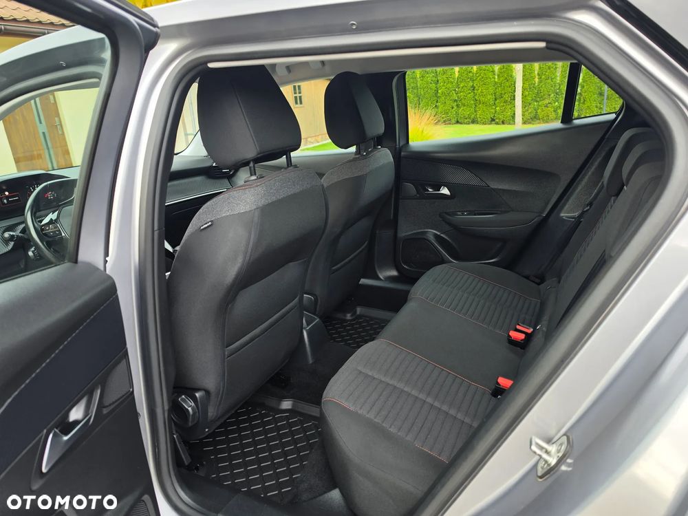 Peugeot 2008 1.2 Pure Tech Allure S&S - 26