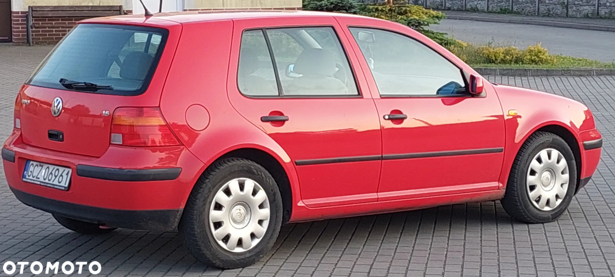 Volkswagen Golf - 12