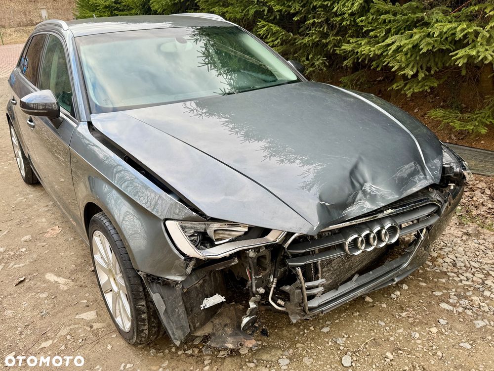 Audi A3 Sportback 2.0 TDI (clean diesel) Ambiente - 2