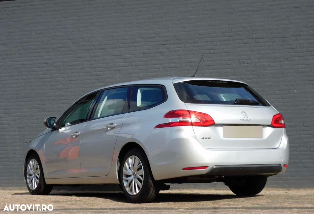 Peugeot 308 1.2 L PureTech Turbo Access - 4