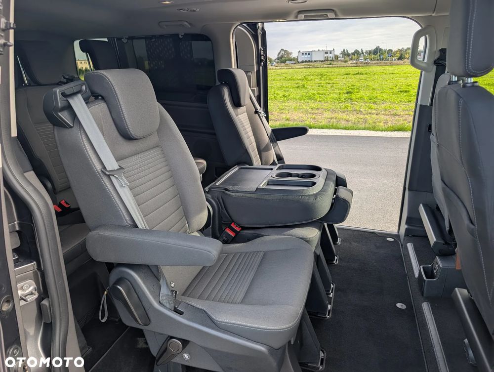 Ford Tourneo Custom 2.0 EcoBlue 320 L2 Titanium - 24