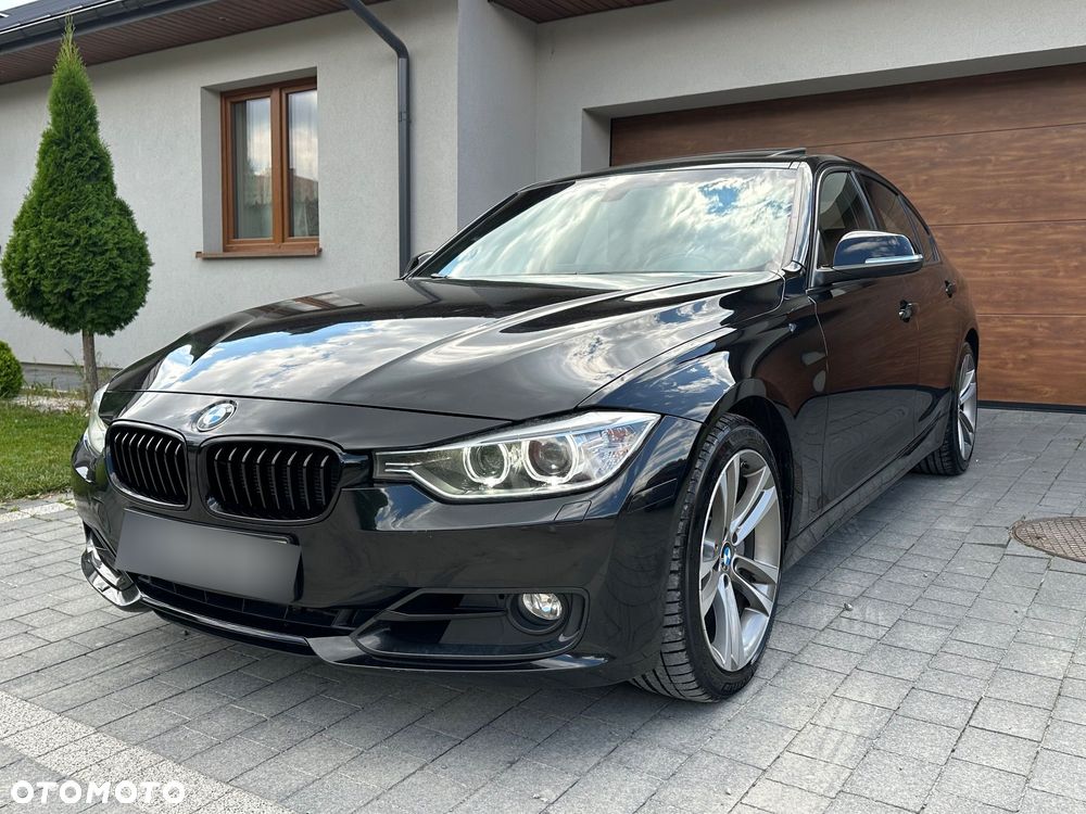 BMW Seria 3 335i xDrive Sport Line - 5