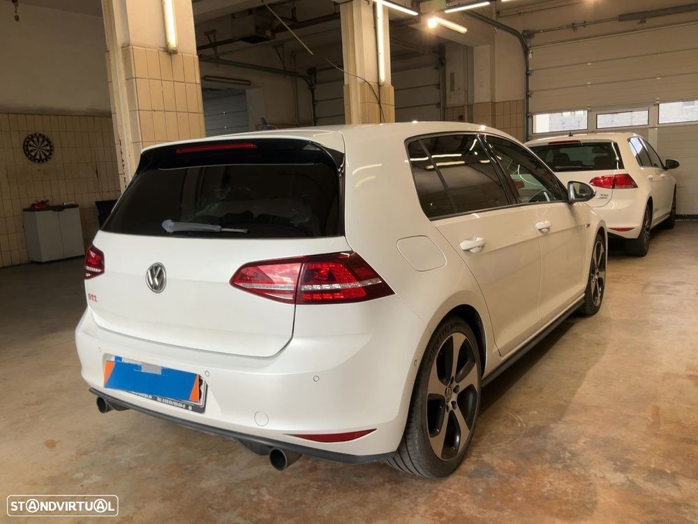 VW Golf 2.0 TSi GTi DSG Performance - 5