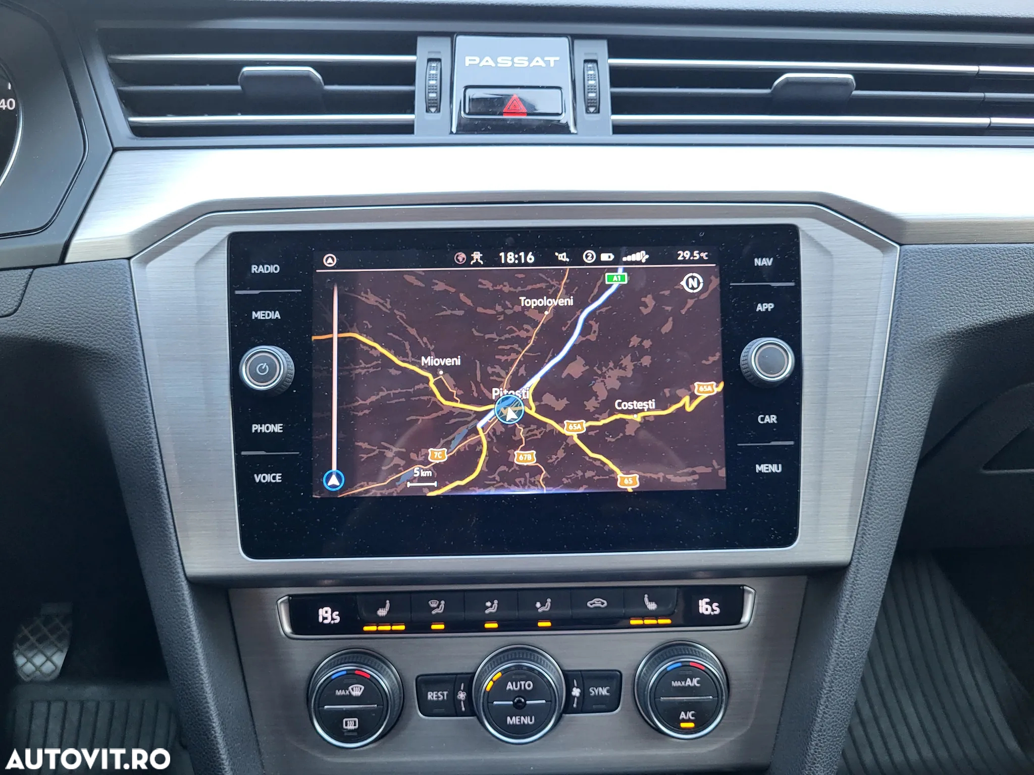 Volkswagen Passat 2.0 TDI Advance - 22