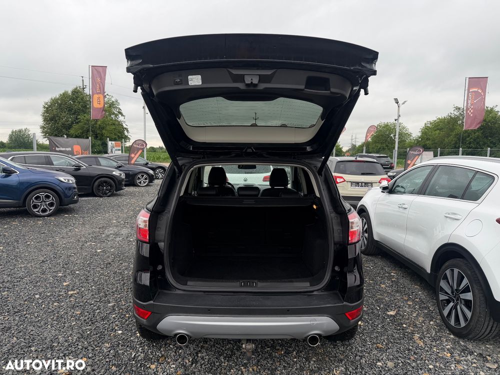 Ford Kuga 2.0 TDCi 2x4 Titanium - 9