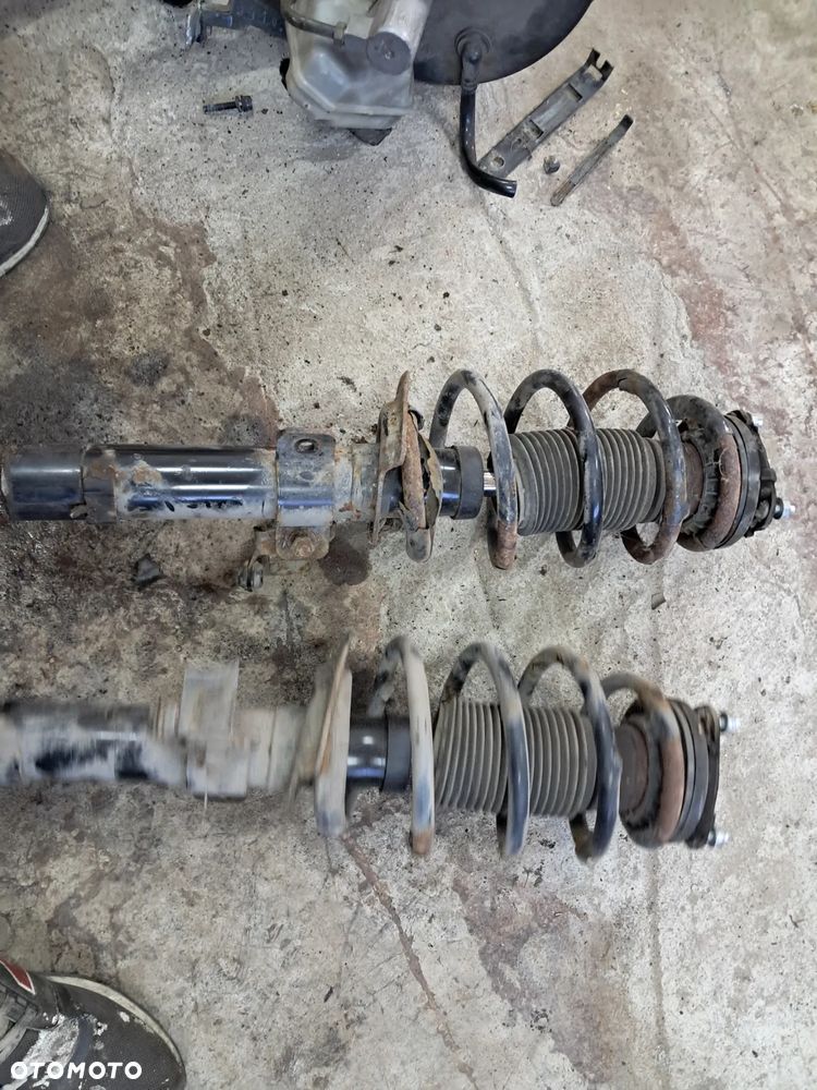 Ford Mondeo MK3 ST220 3.0 V6 Benzyna Amortyzatory przód