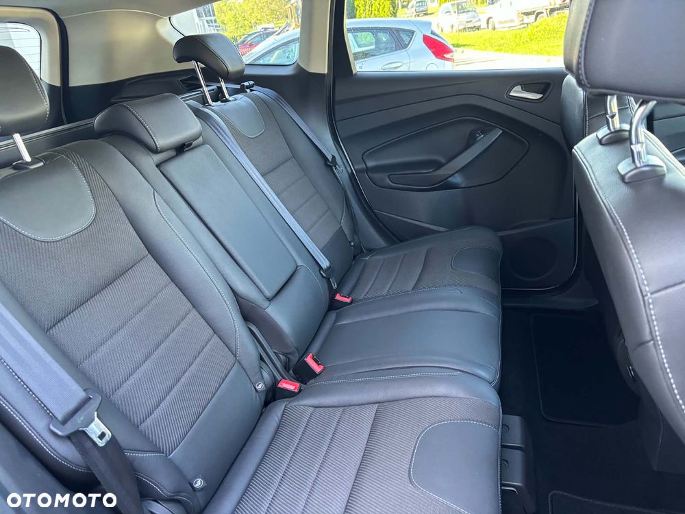 Ford Kuga 2.0 TDCi 4x4 Titanium - 9