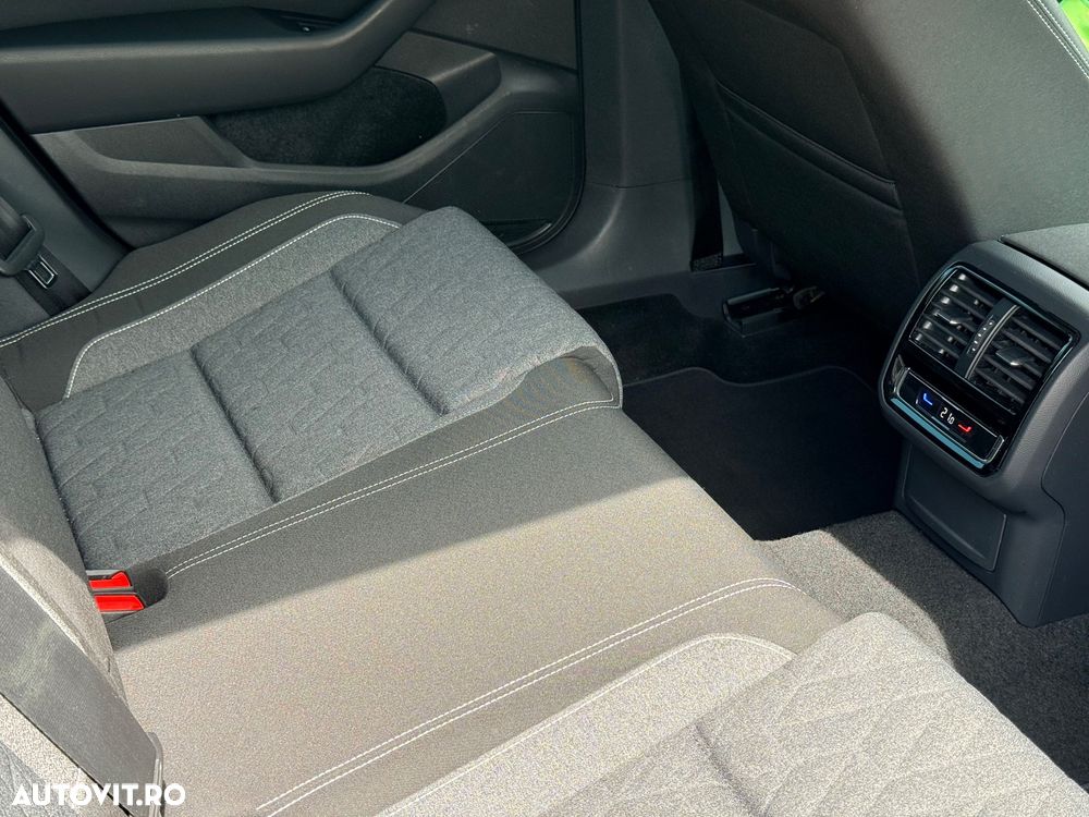 Volkswagen Passat 2.0 TDI SCR - 12