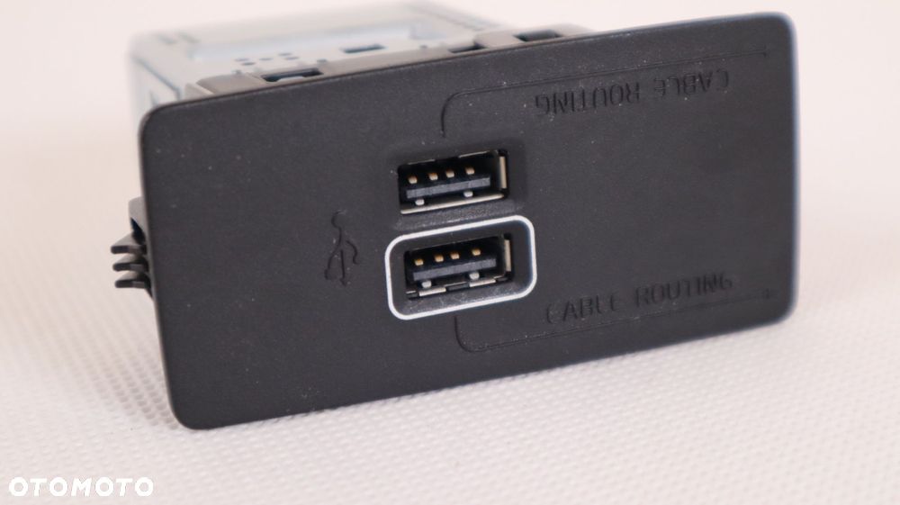 VOLVO V60 II XC90 II S60 III S90 II V90 II MODUŁ ZŁĄCZE USB 31407038 - 2