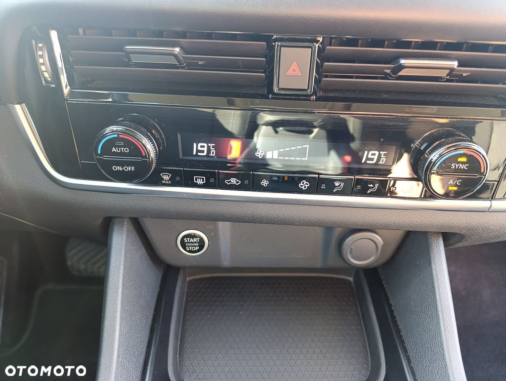 Nissan Qashqai 1.3 DIG-T MHEV Acenta Xtronic - 15