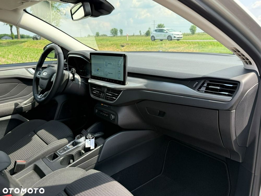Ford Focus 1.5 EcoBlue Start-Stopp-System TITANIUM EDITION - 23