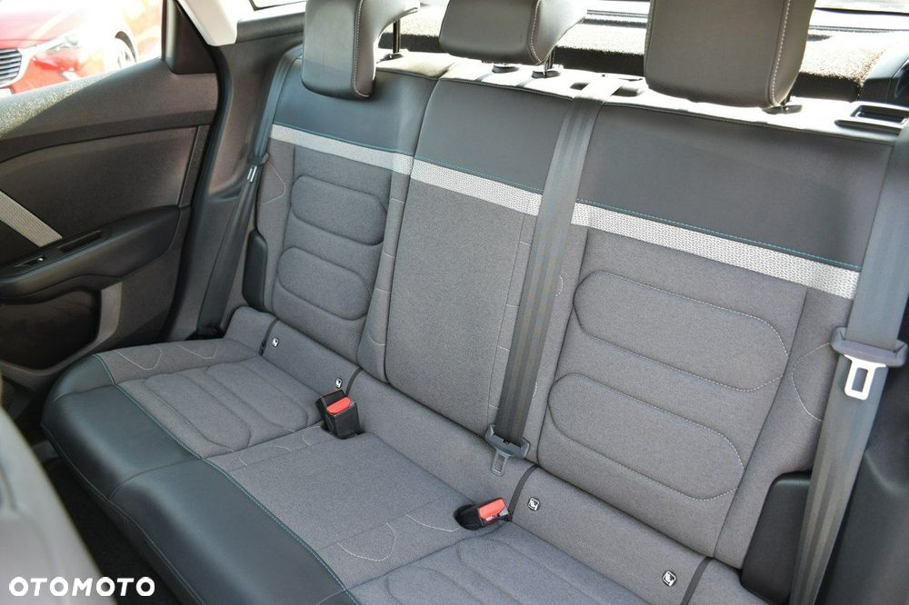 Citroën C4 1.2 PureTech Plus S&S - 18