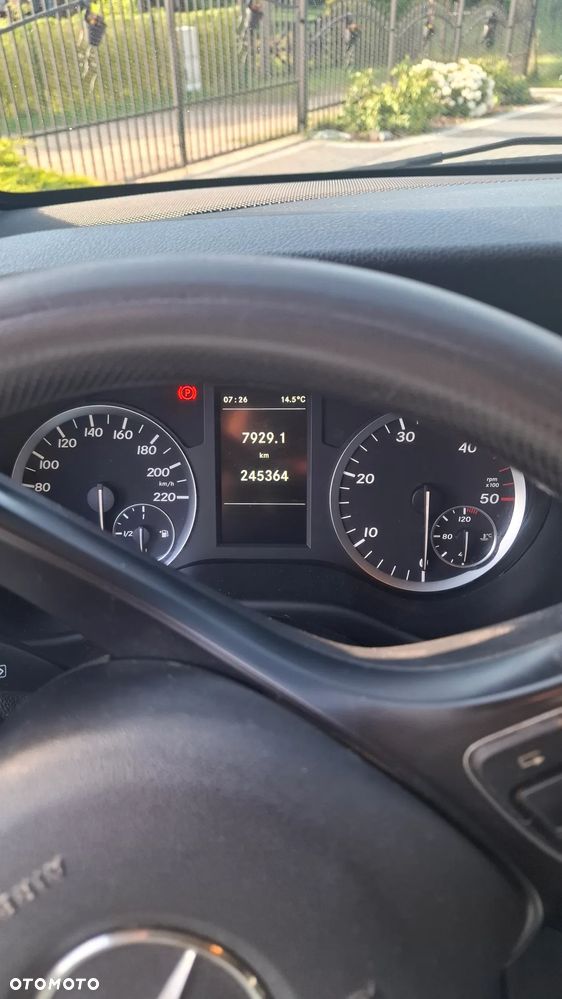 Mercedes-Benz Vito 111 - 8