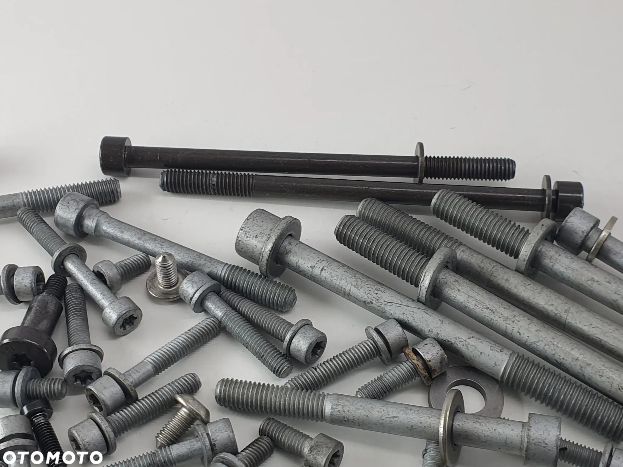 SRUBY SILNIKA SRUBA BMW 1200 R NINE T K21 K23 K25 NINET BMW GS K25 - 4