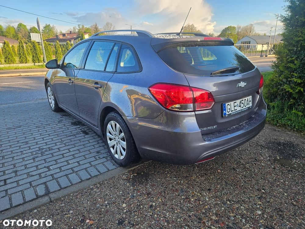 Chevrolet Cruze - 15