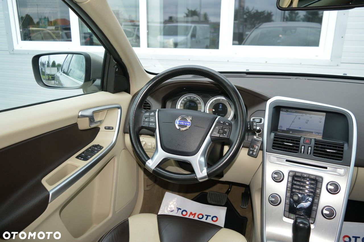 Volvo XC 60 D3 Momentum - 21