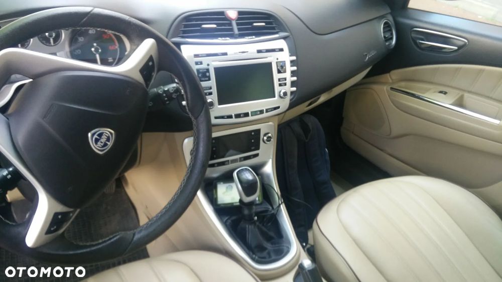 Lancia Delta 1.9 MJ TB Platino - 2