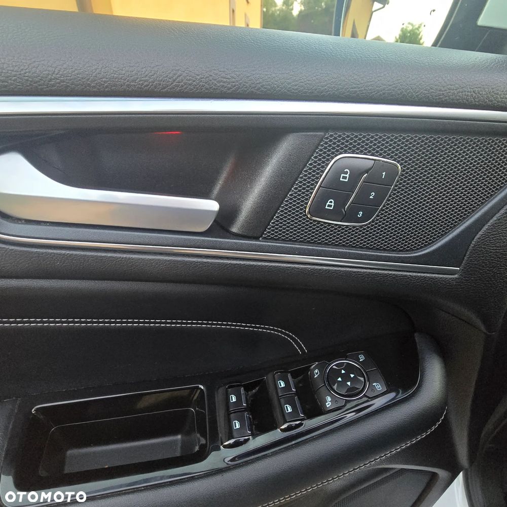 Ford Edge - 16