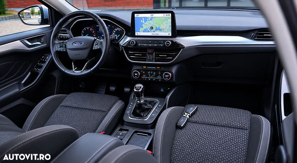 Ford Focus 1.5 EcoBlue Start-Stopp-System TITANIUM - 6