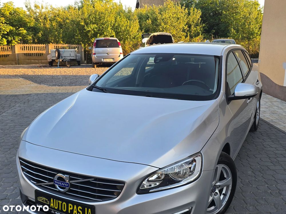 Volvo V60 D4 Momentum - 5