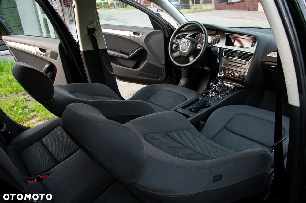 Audi A4 Avant 2.0 TDI DPF quattro Ambiente - 25