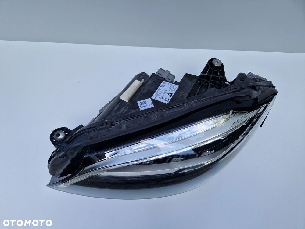 Mercedes C-Klasa W205 lift Lampa przednia lewa High Performance kompletna europejska A2059067905 - 2