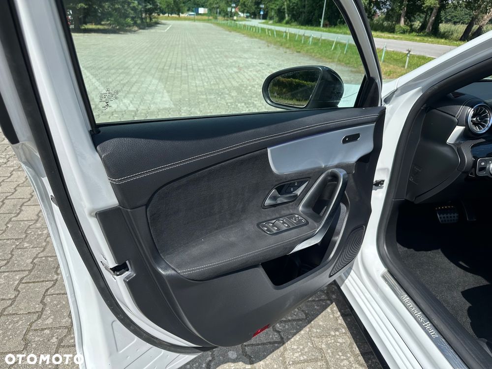 Mercedes-Benz Klasa A 200 7G-DCT Edition AMG Line - 12