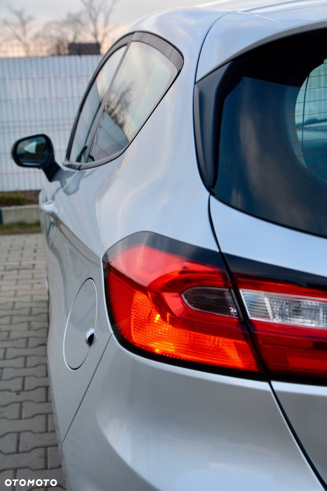 Ford Fiesta 1.1 S&S TREND - 12