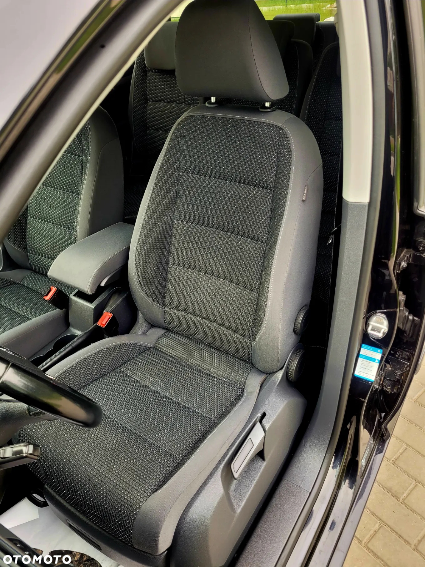 Volkswagen Touran 1.6 TDI DPF Comfortline - 22