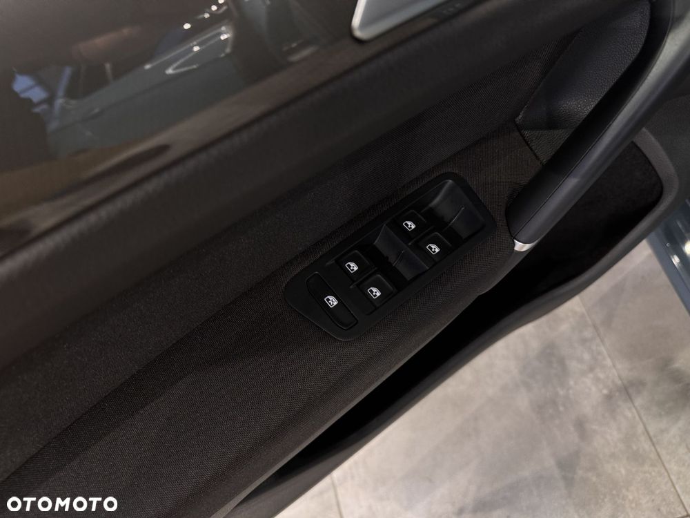 Volkswagen Golf Sportsvan - 16