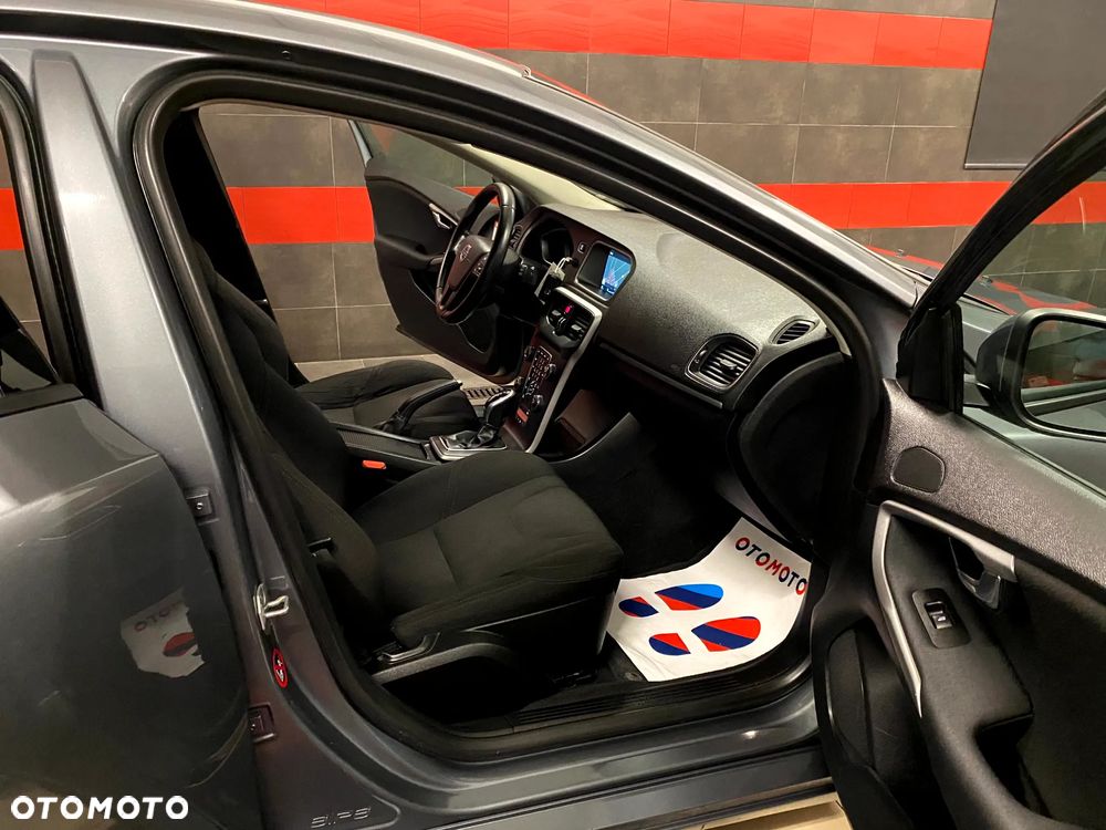 Volvo V40 D2 Powershift Summum - 19