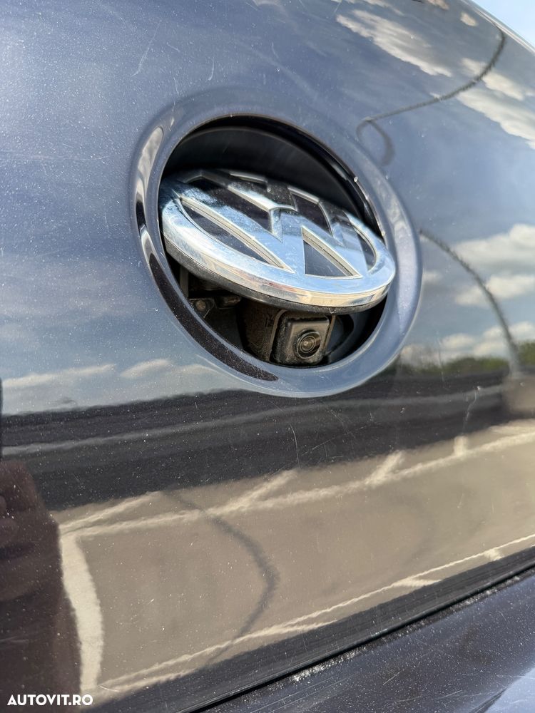 Volkswagen Passat CC - 11