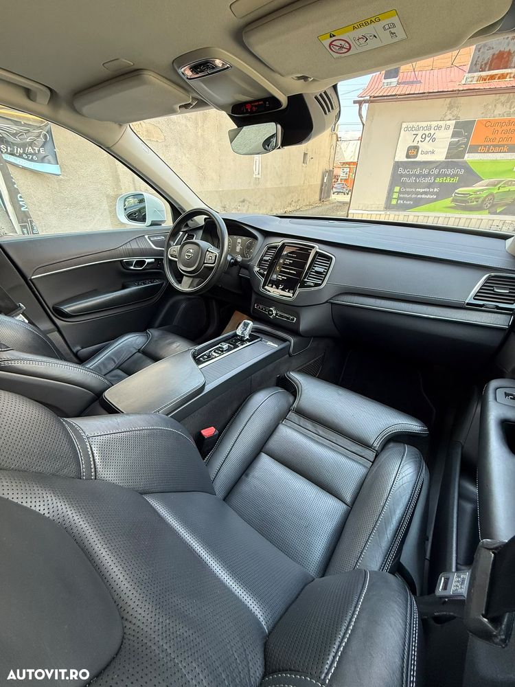 Volvo XC 90 - 7