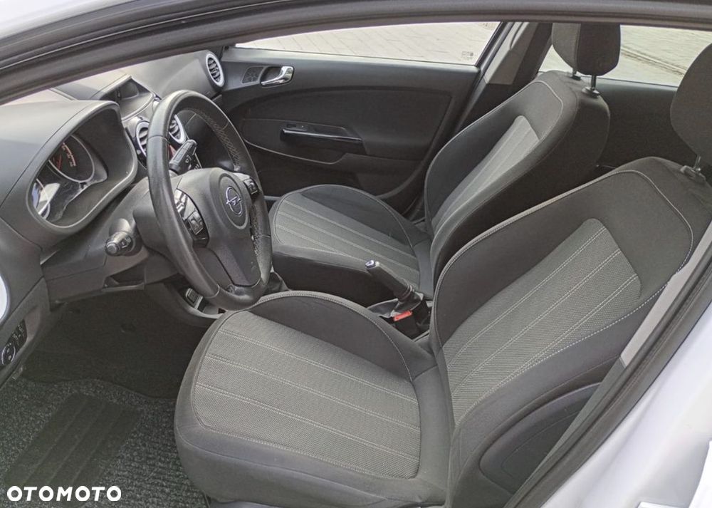 Opel Corsa 1.4 T Graphite S&S - 13