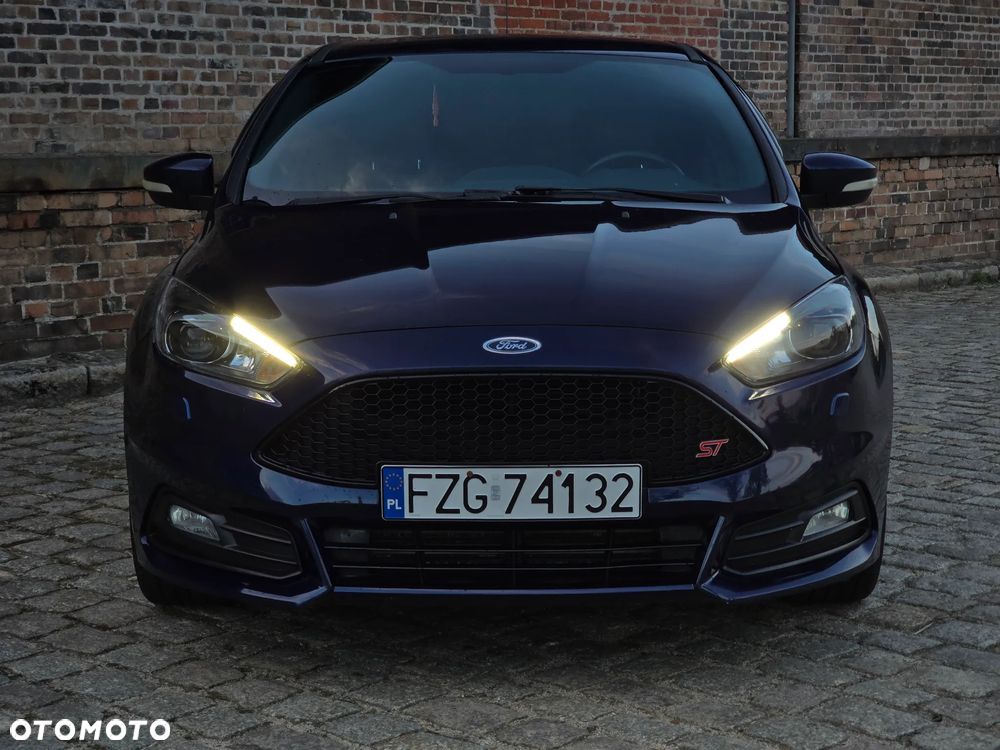 Ford Focus 2.0 EcoBoost ST - 14