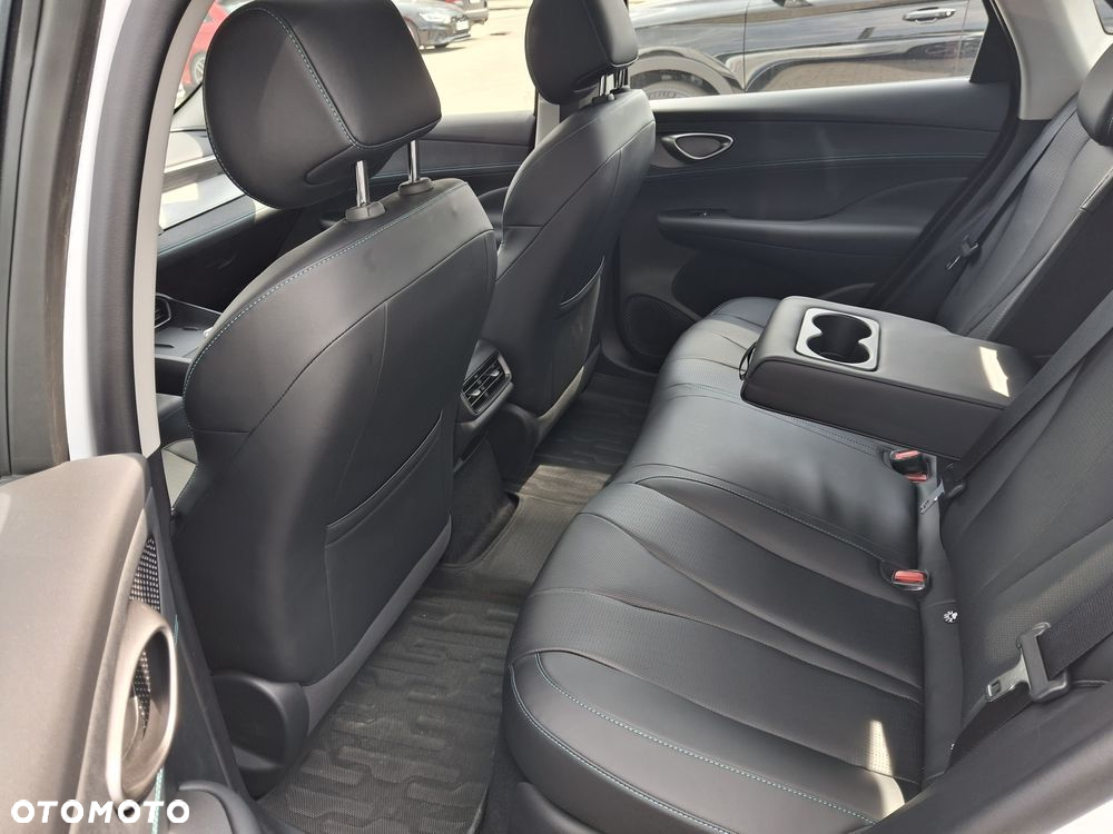 BYD Seal 5 - 6