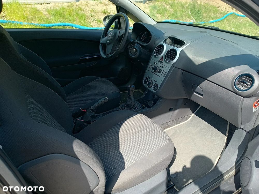 Opel Corsa - 10