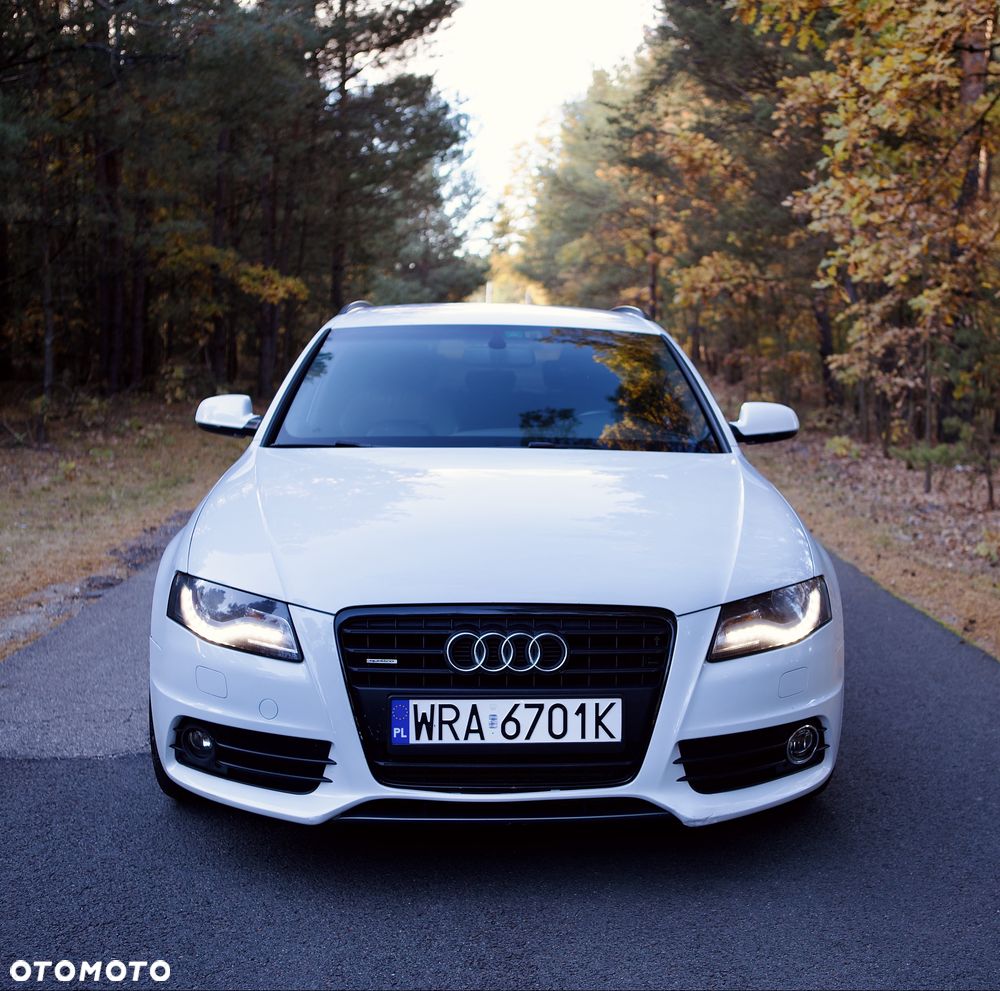 Audi A4 Avant 2011 photo 2