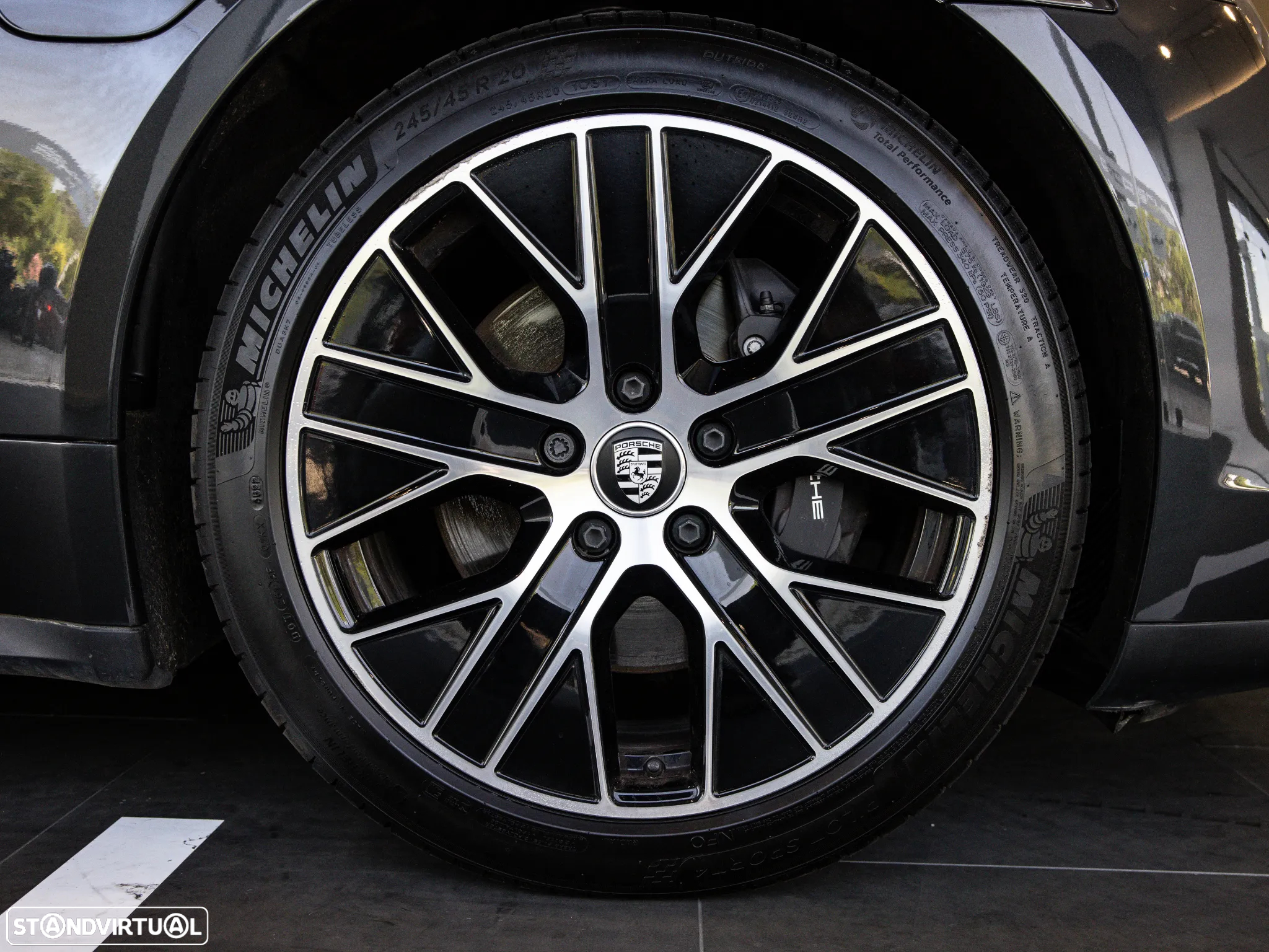 Porsche Taycan Sport Turismo bateria Performance Plus - 16