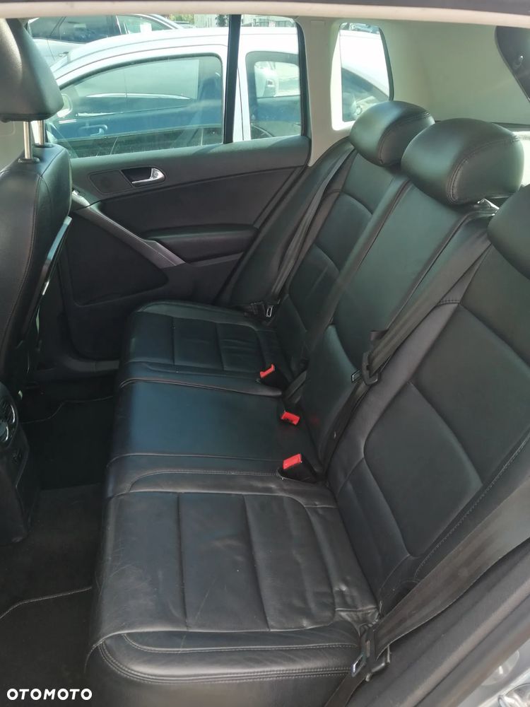 Volkswagen Tiguan - 10