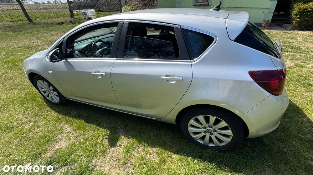 Opel Astra 1.7 CDTI Enjoy - 10