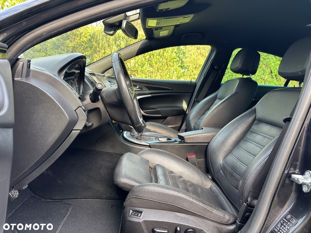 Opel Insignia 2.0 T Cosmo S&S - 25