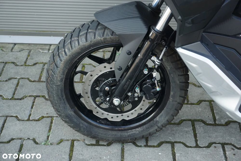 Aprilia SR - 11