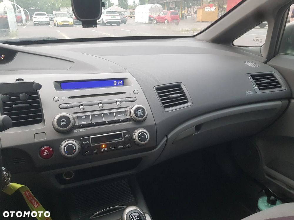 Honda Civic 1.8 Comfort - 8
